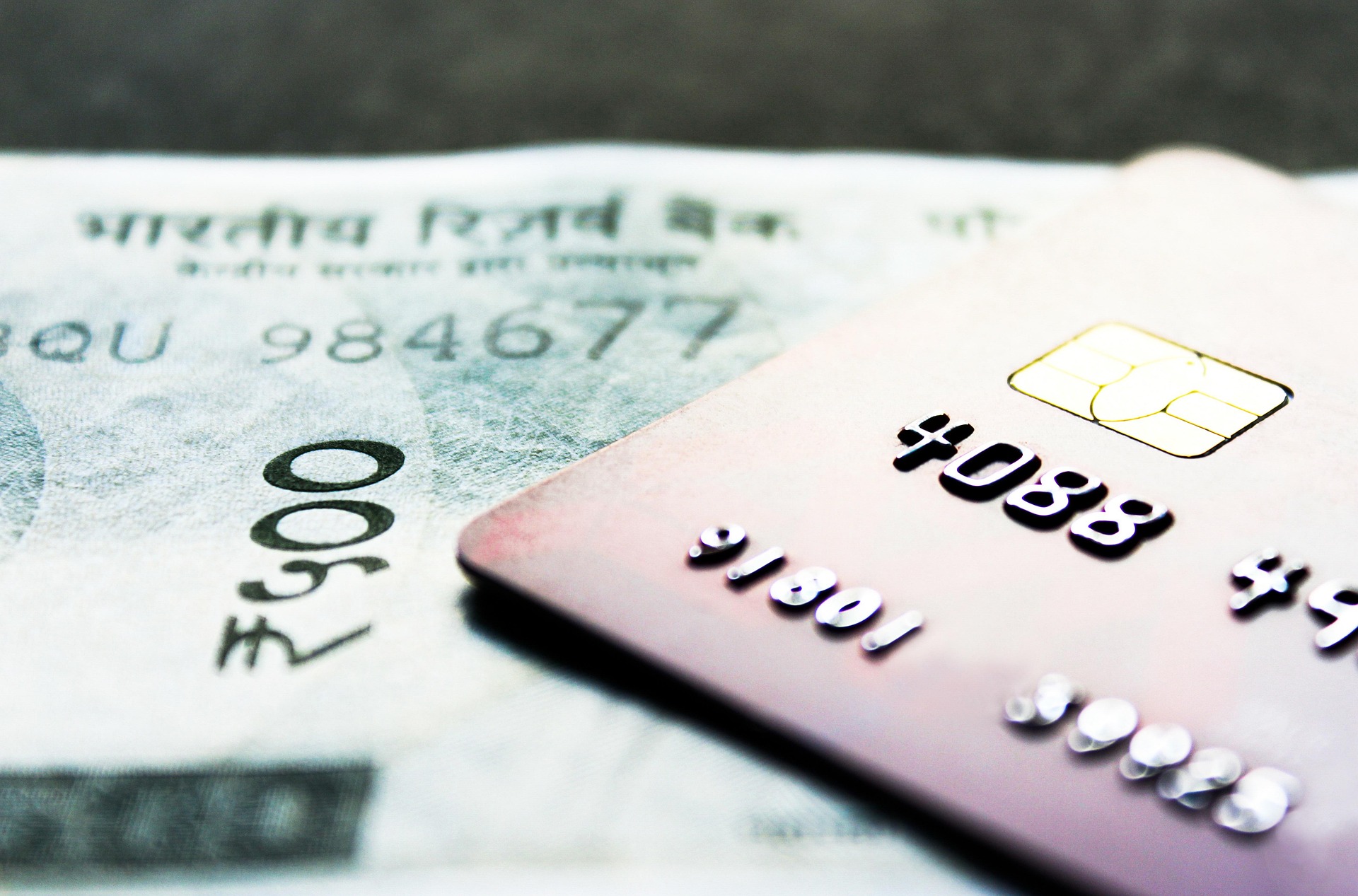 Cybersecurity sa Online Banking: Paano Protektahan ang Iyong Pera Laban sa mga Cybercriminal